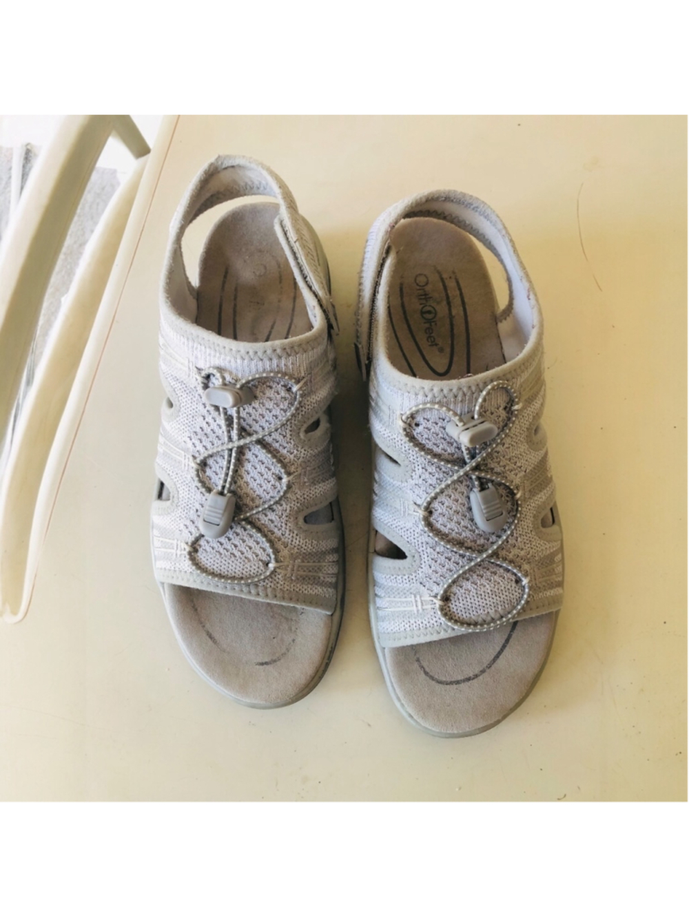 Size 9M OrthoFeet Maui Stretch Sandals MSRP $99 Sporty Chic Gorpcore Bungee Lace